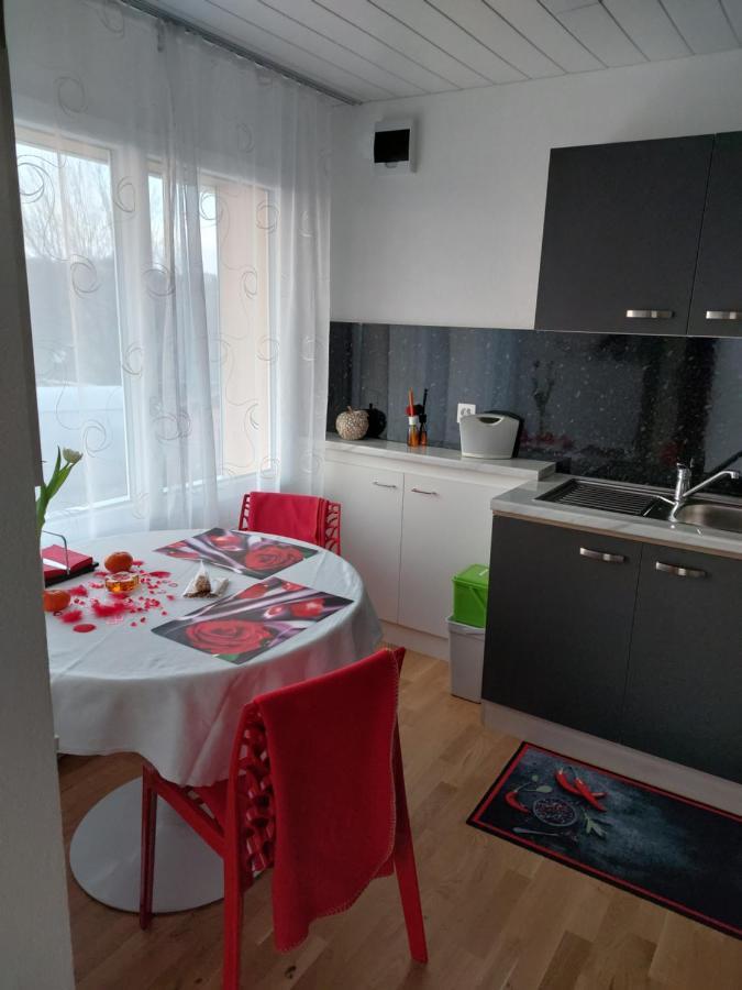 Beau Studio Avec Terrasse Et Vue Exclusivement Pour Non Fumeurs Belmont-sur-Lausanne Exterior foto